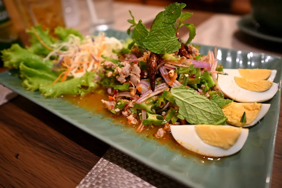 Larb de porc – BAAN SUAN, restaurant thaï à Paris 9e